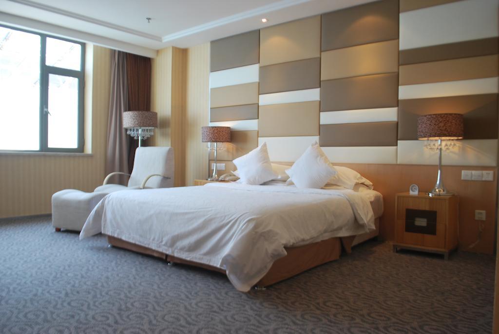The Center Hotel Weihai Pokój zdjęcie