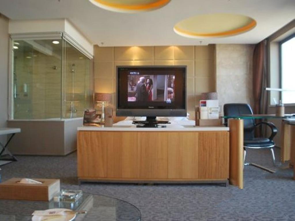 The Center Hotel Weihai Zewnętrze zdjęcie
