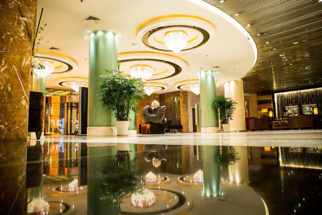 The Center Hotel Weihai Zewnętrze zdjęcie