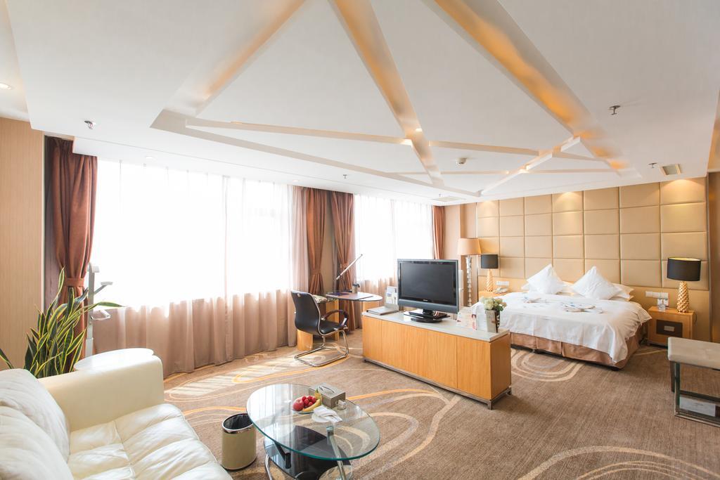 The Center Hotel Weihai Zewnętrze zdjęcie